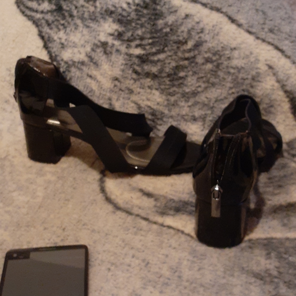 Sandal